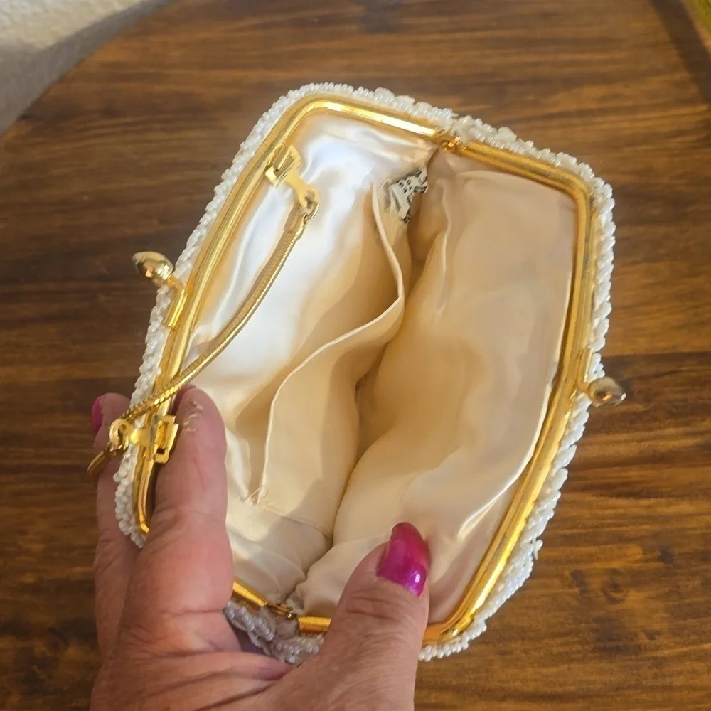 Vintage Irredescent White Sequin Clutch Wristlet Stunning!! Marshall Fields & Co - Picture 7 of 10